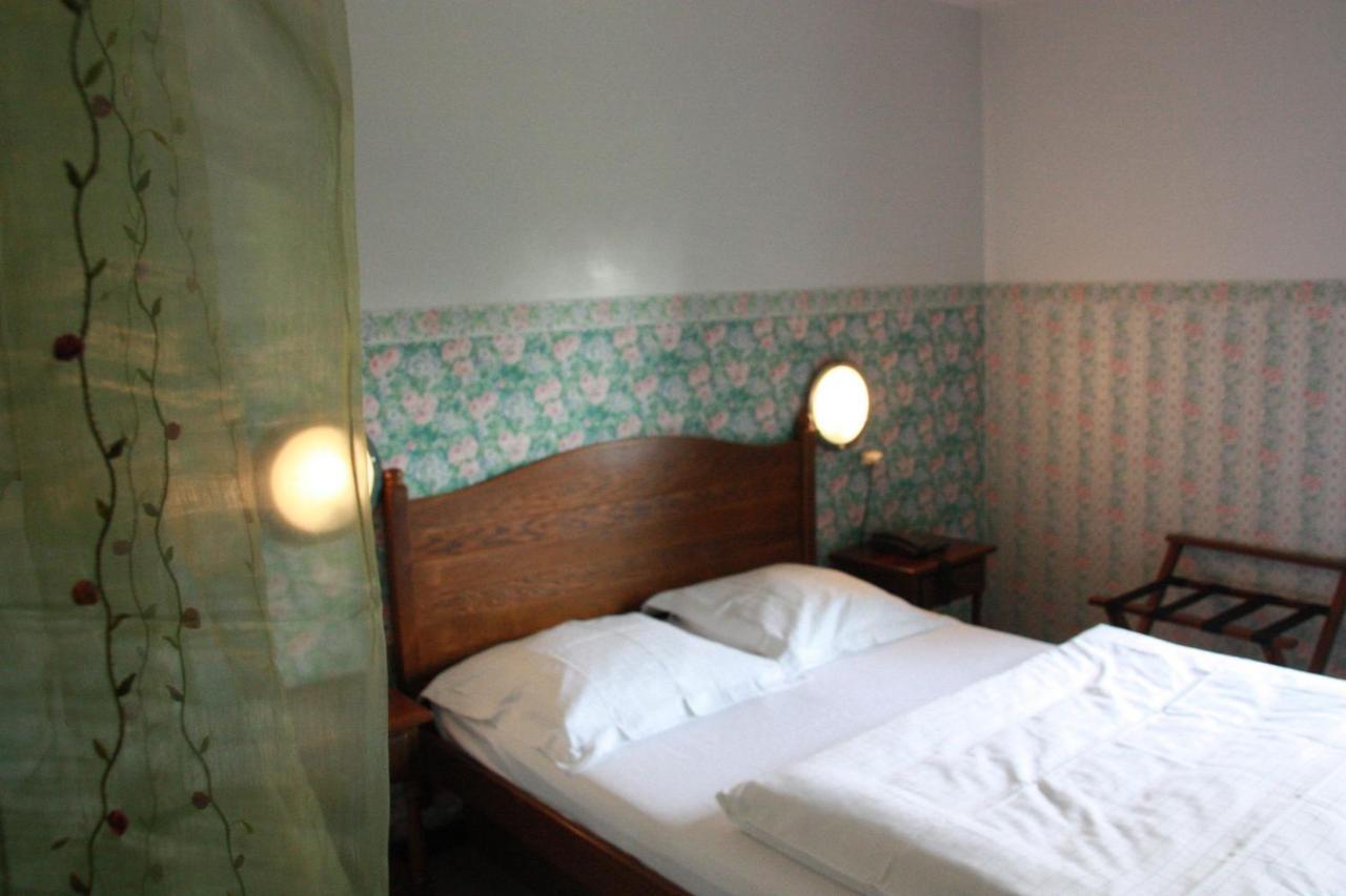Hotel Troopeird Kortrijk Eksteriør billede
